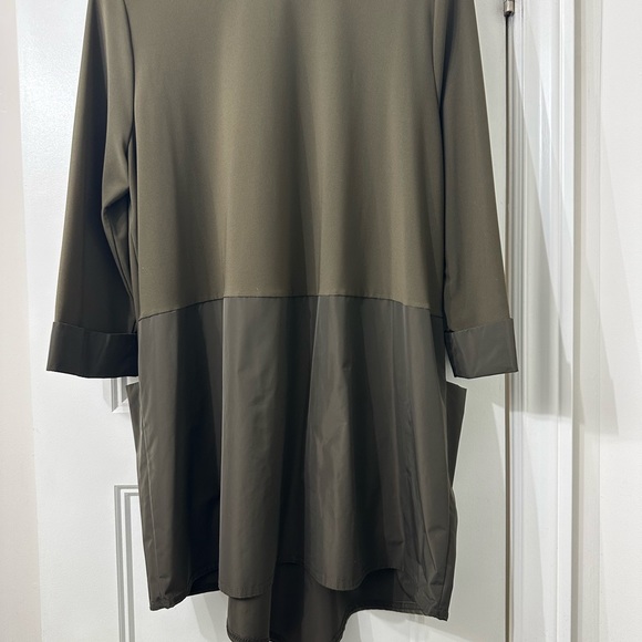 NWOT Joseph Ribkoff Asymmetrical Mixed Media Tunic Size 10 - Picture 6 of 7